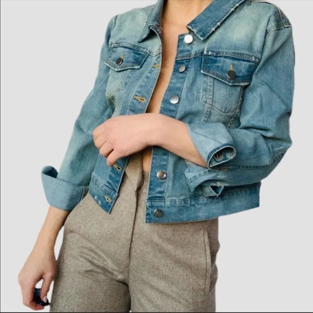 SPRING SALE! NEW Textile Elizabeth and James Distressed Cropped Denim Jacket - Picture 1 of 5